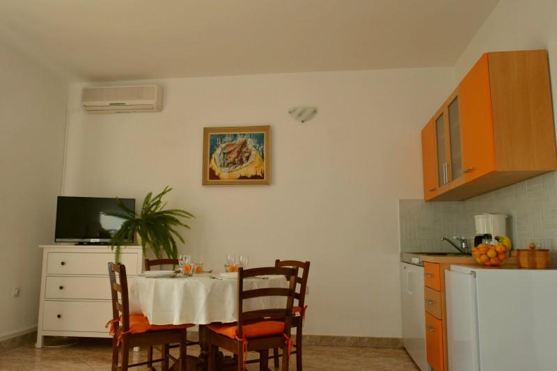 Apartments Jenny Novi Vinodolski Esterno foto